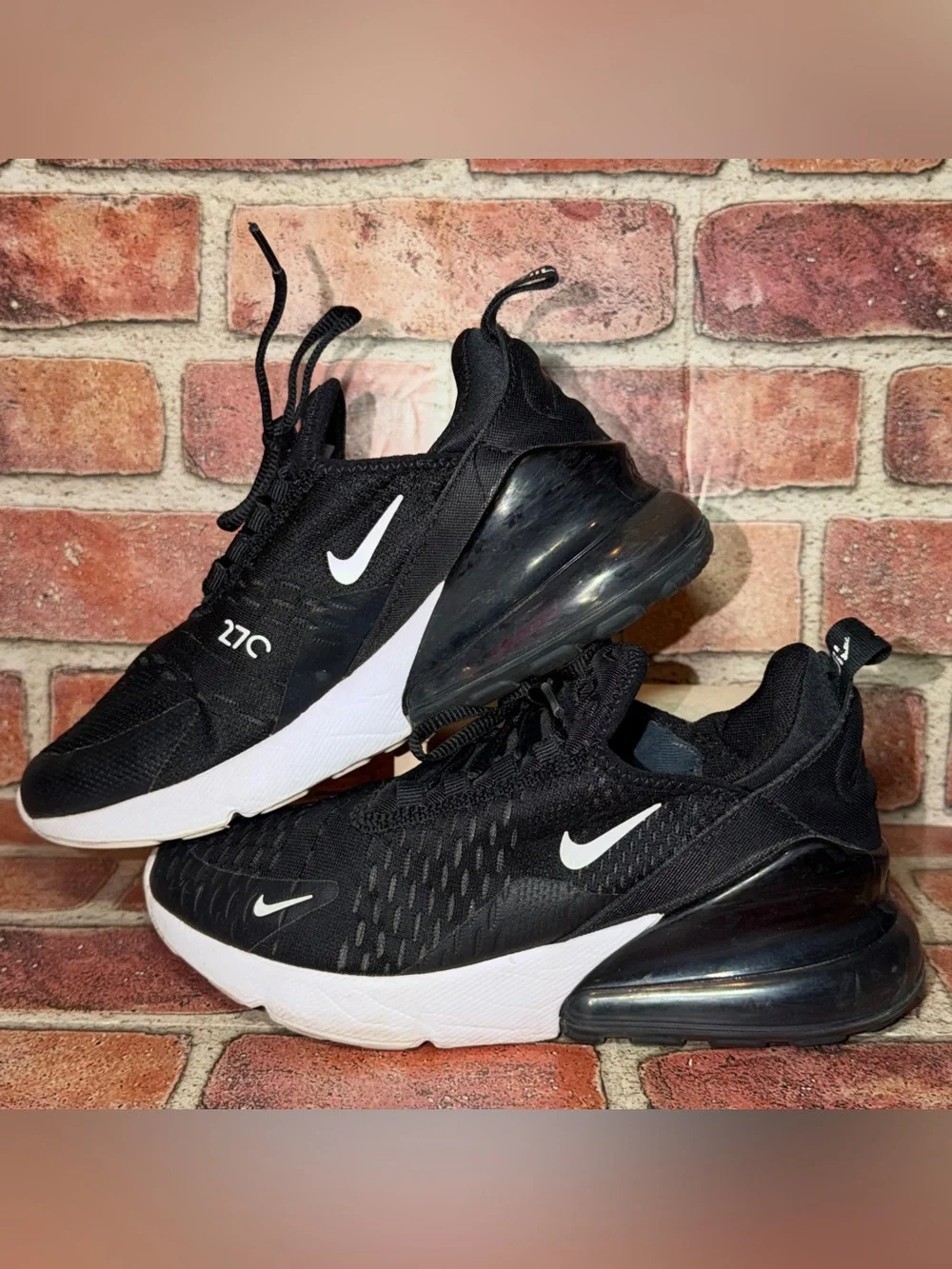 Pre-Owned Nike Air Max 270 Black White Sneakers Shoes GS Size 4Y 943345-001